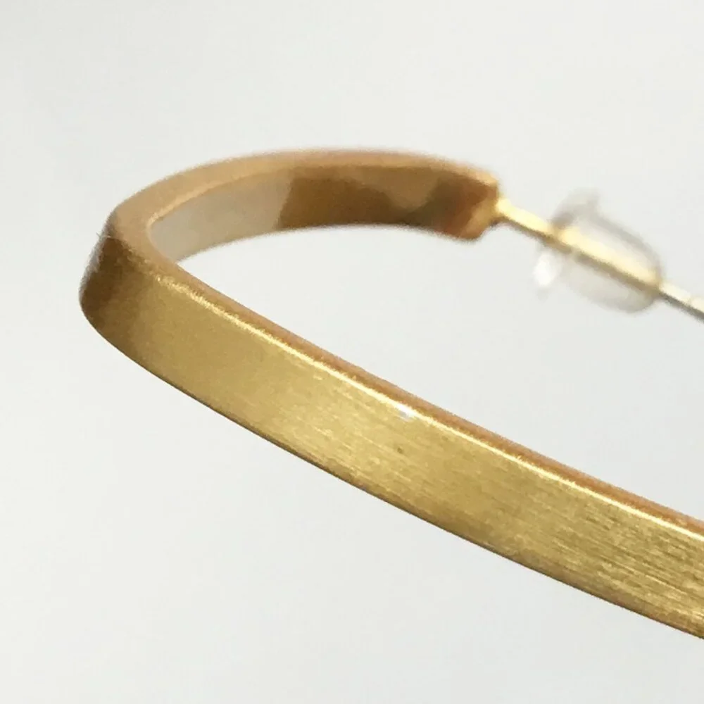 Dean Davidson Brushed Matte Gold Tone Tapered Square Hoop Earrings 1.5” - Picture 8 of 9
